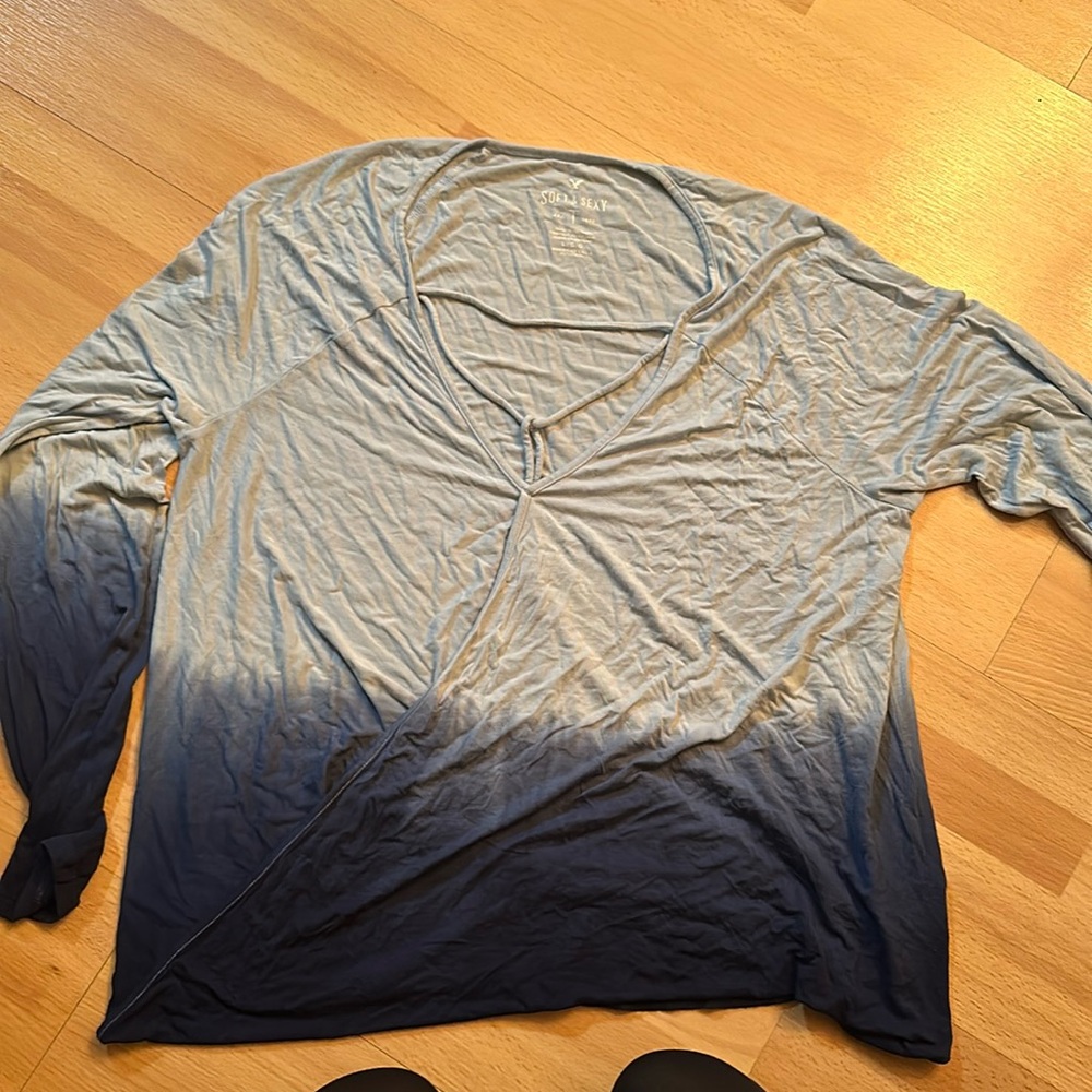 American Eagle Soft & Sexy Long Sleeve